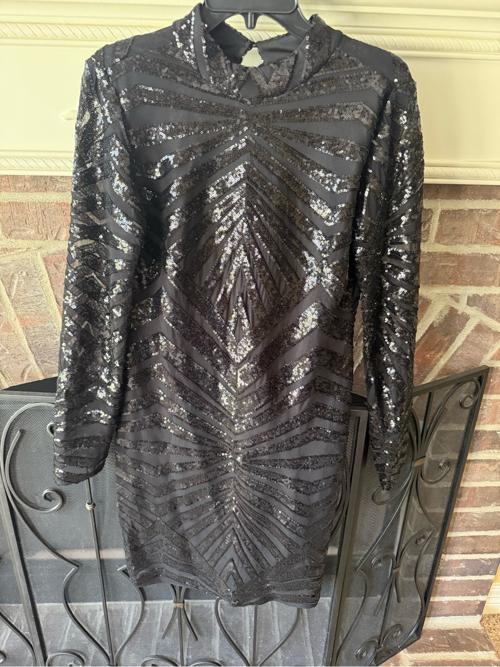 Black Sequin Long-Sleeve Party Dress